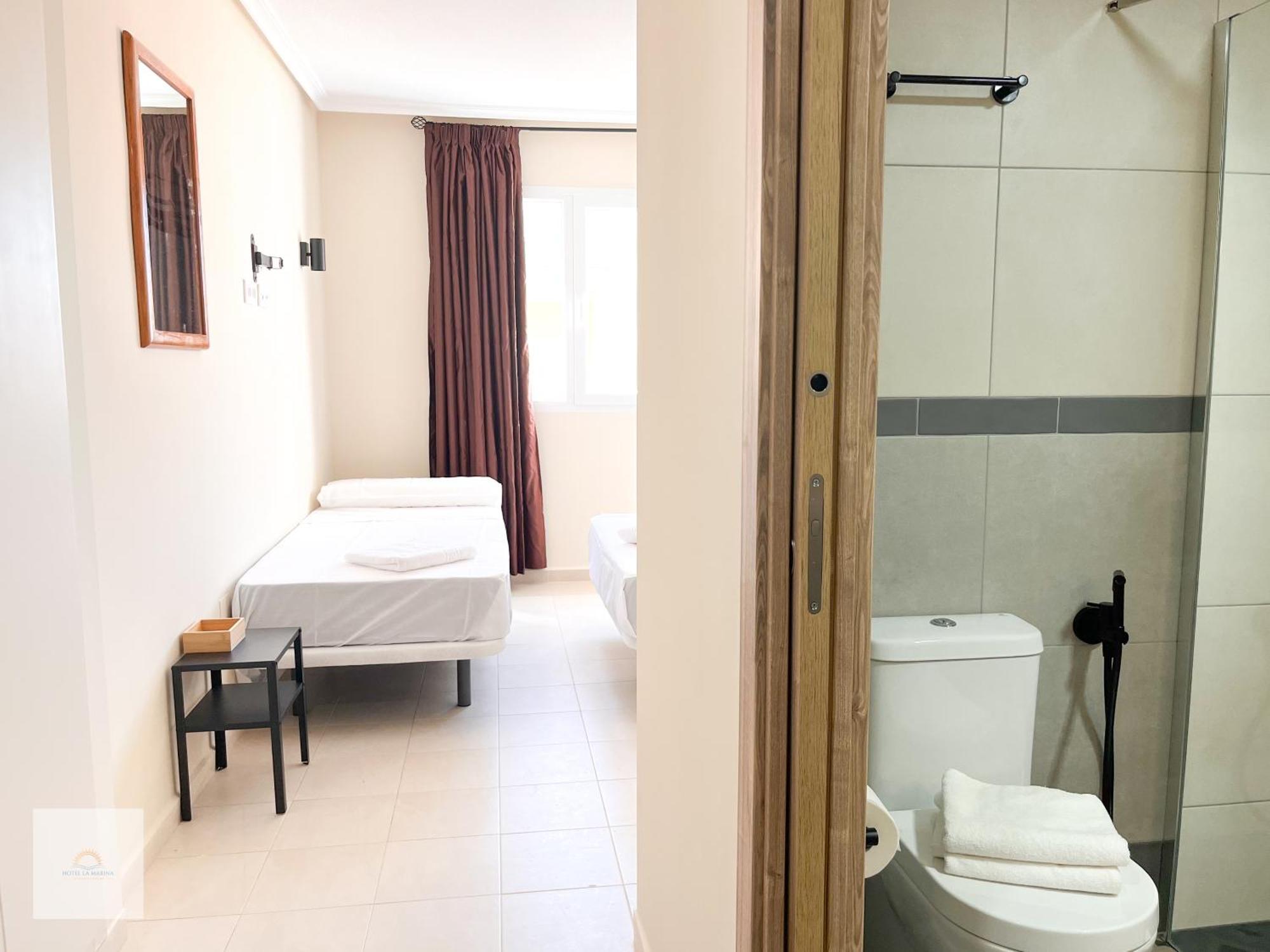 Hotel La Marina Elche La Mariña מראה חיצוני תמונה