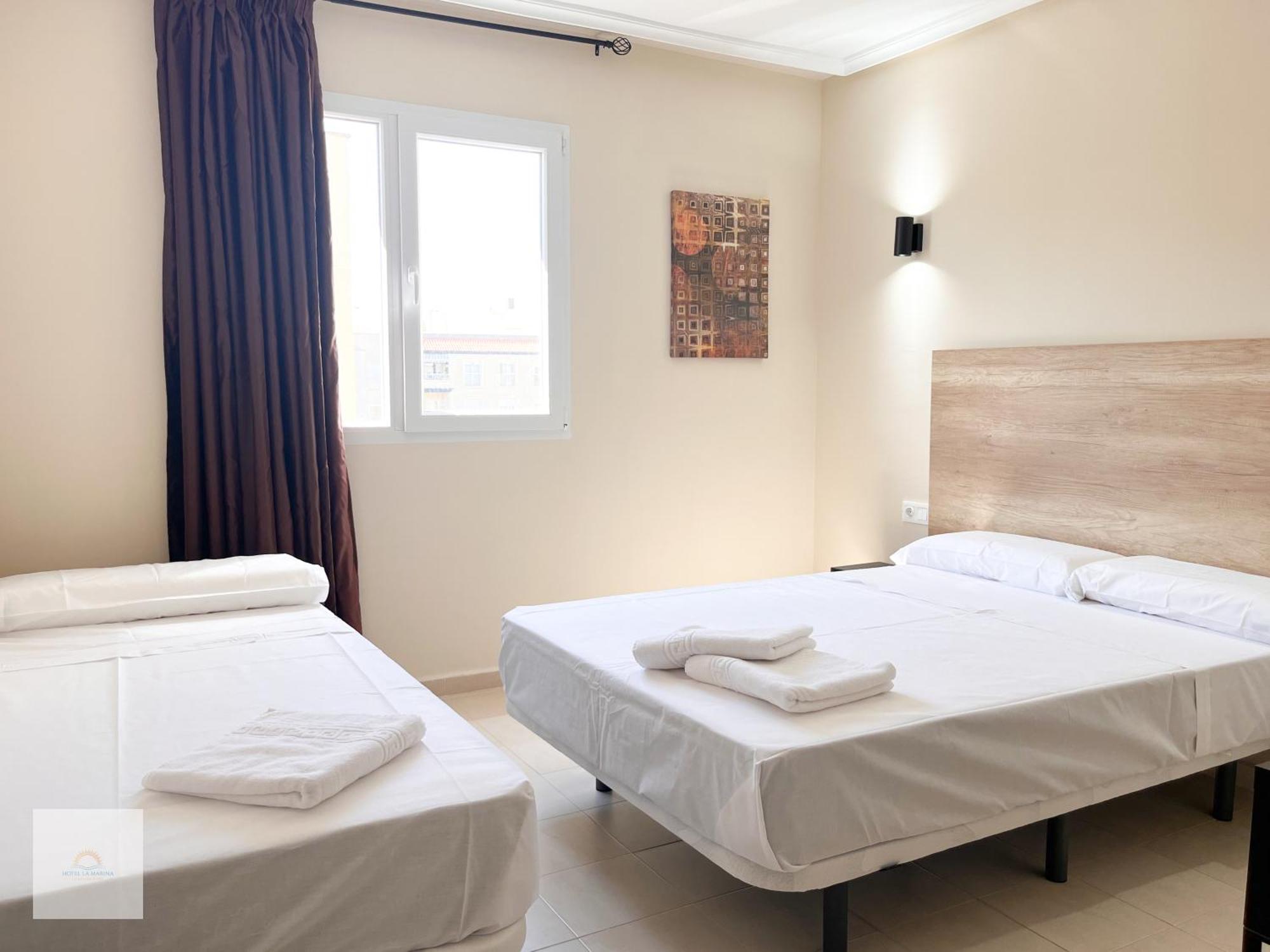 Hotel La Marina Elche La Mariña מראה חיצוני תמונה
